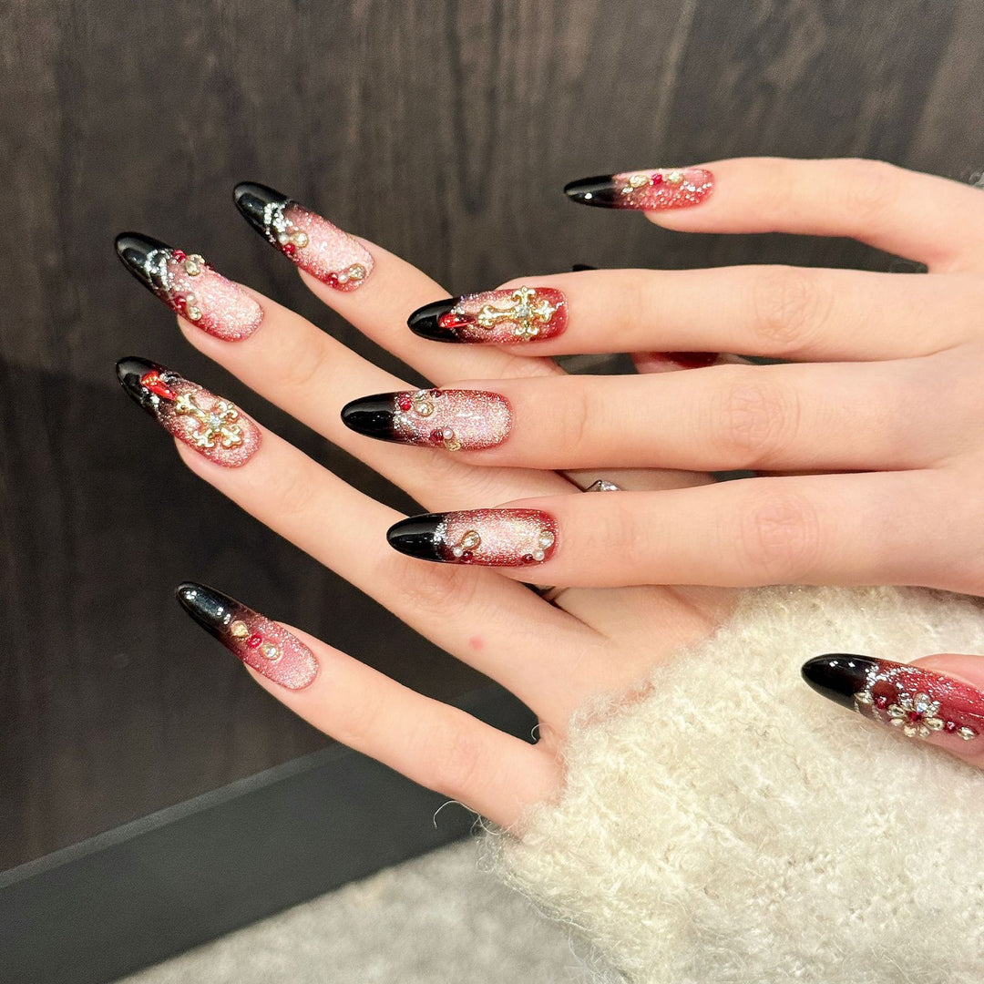 Glamourös Künstlerisches Press-On Nageldesign Set