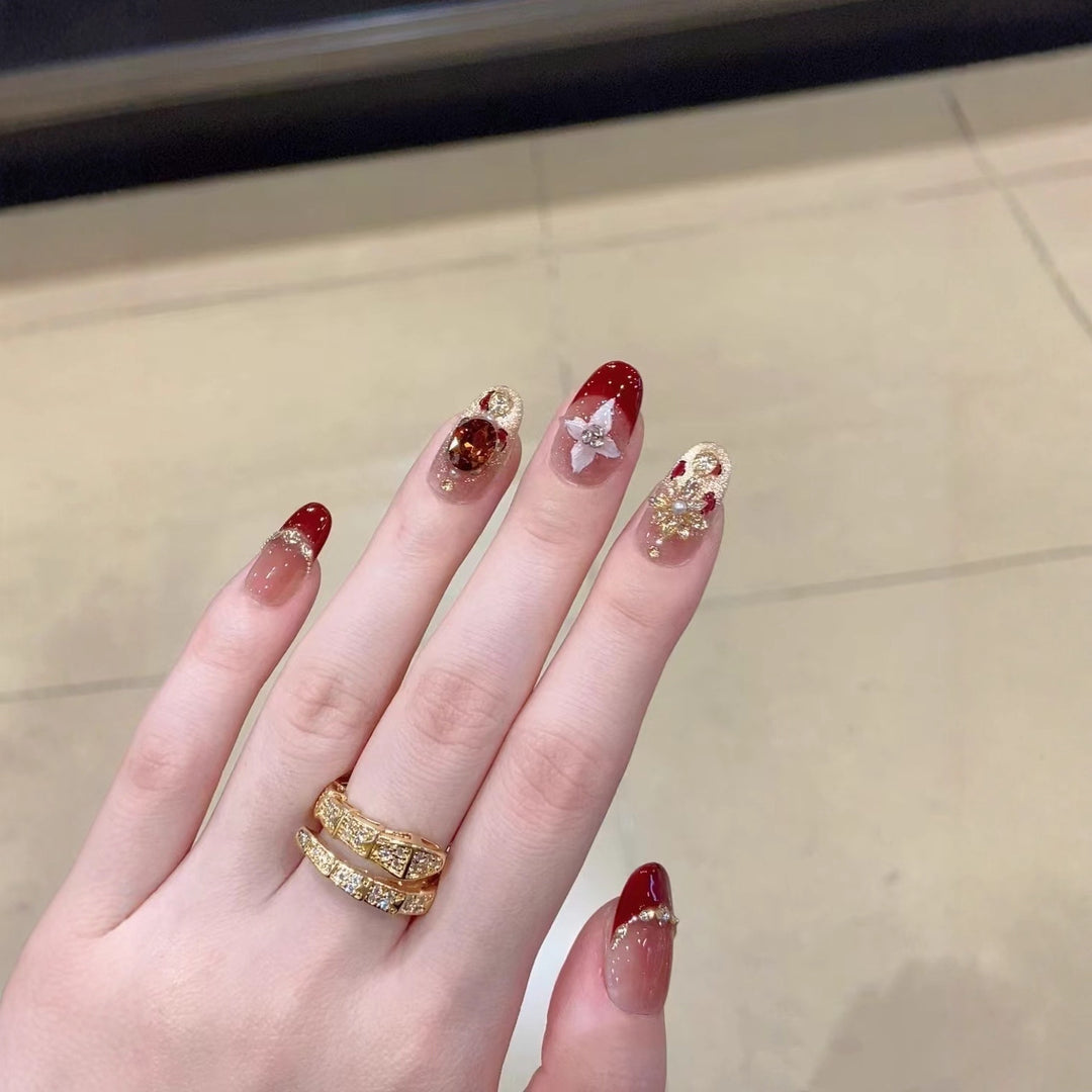 Künstlerische, urlaubsbezogene Nagelkunstverlängerungen