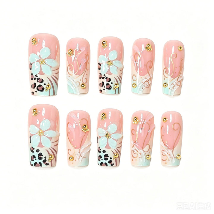 Dekoratives Langes Press-On Nageldesign Karnz