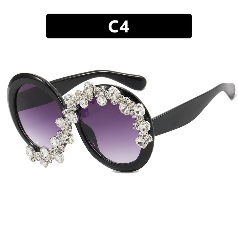 Damen Glamouröse Sonnenbrille mit Strassapplikationen Karnz