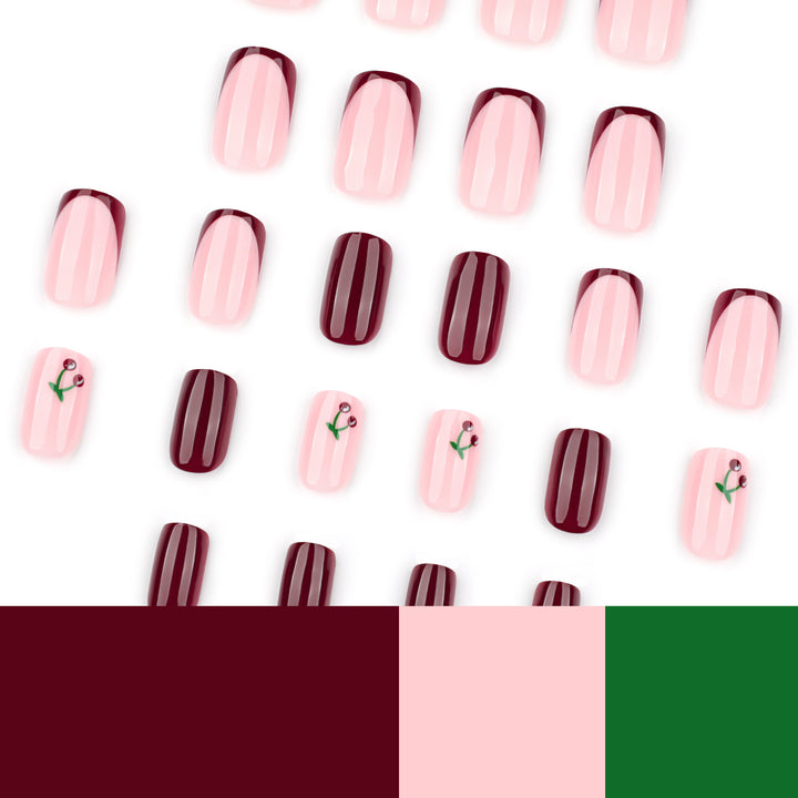 Kunstvolle Nagelverlängerungen mit elegantem Farbverlauf und filigranen Akzenten Karnz