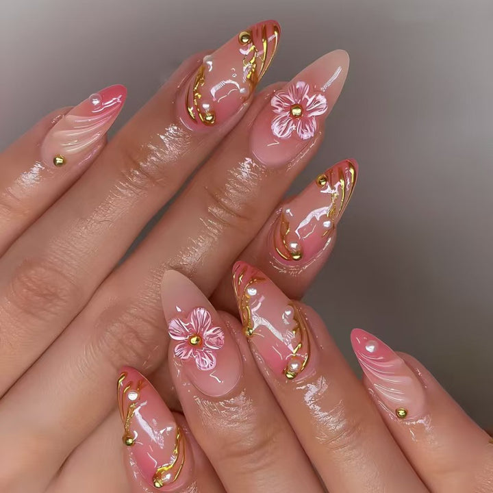 Blumen- und Dekorative Press-On Nagelset Karnz