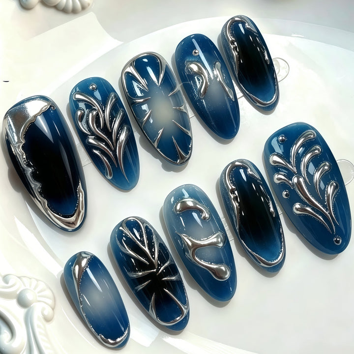 Kunstnägel Im Eleganten Blatt-Design Karnz