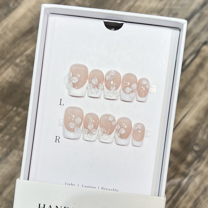 Florales Design Press-On Nagelkunstset Karnz