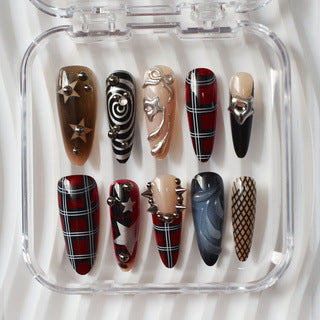 Gothic Themen Press-On Nagelkunst Karnz