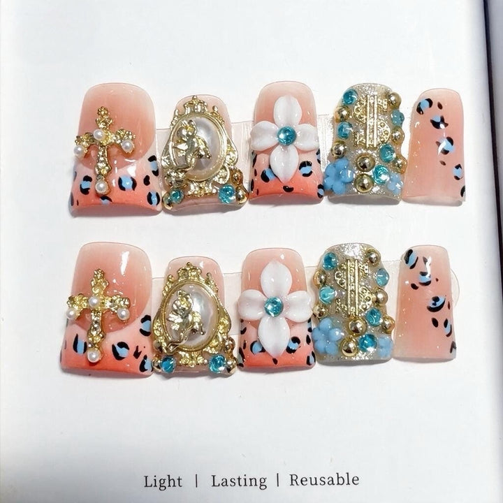 Dekoratives 3D Press-On Nagelkunst Set