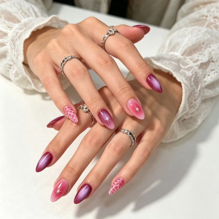 Kunstnägel mit Elegantem Ombre-Design und Kreativen Akzenten Karnz