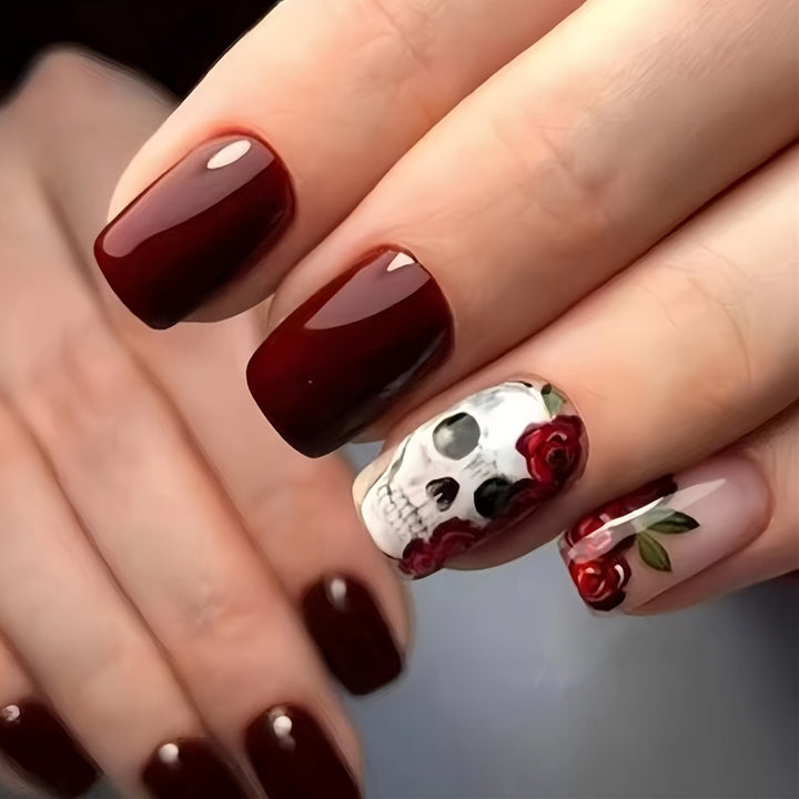 Kunstnägel mit Totenschädel- und Rosenmotiv Karnz