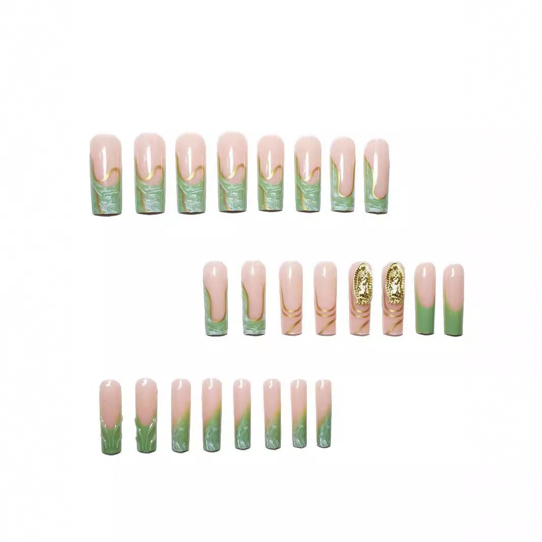 Elegante Detaillierte Nagelkunstverlängerungen Karnz