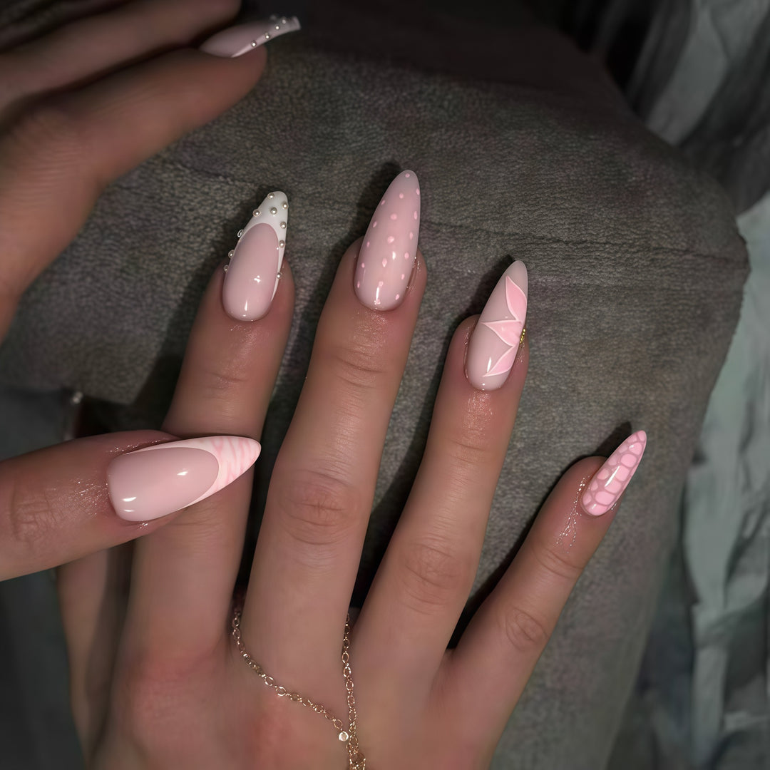 Floral Akzent Nagelkunst Verlängerungen Karnz