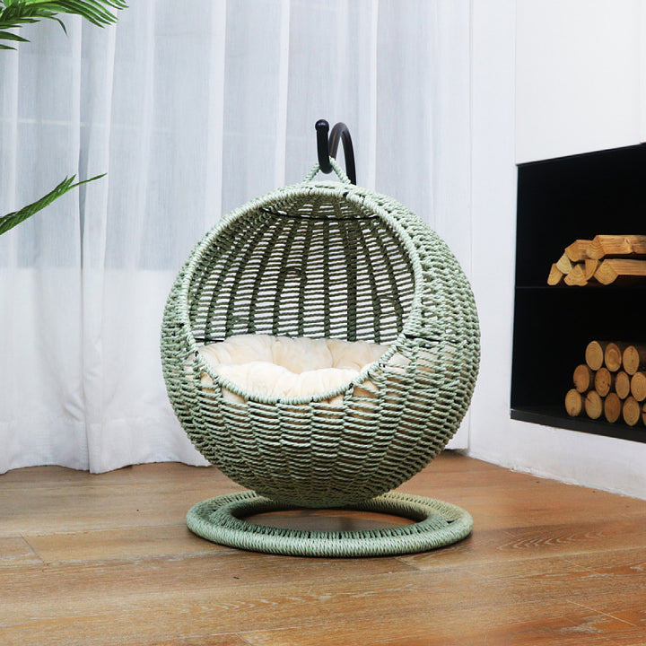 Bequemer Hängesessel aus Rattan Karnz