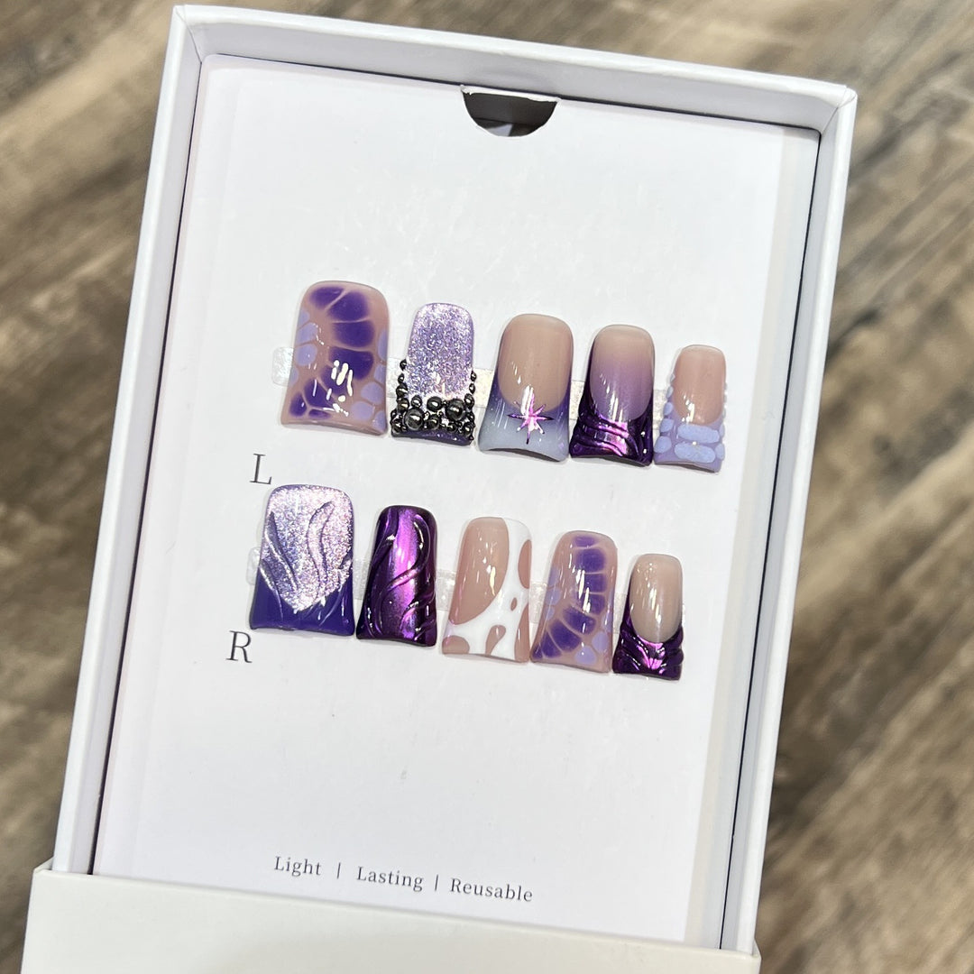 Dekorativer Floral Stiletto Press-On Nail Set Karnz