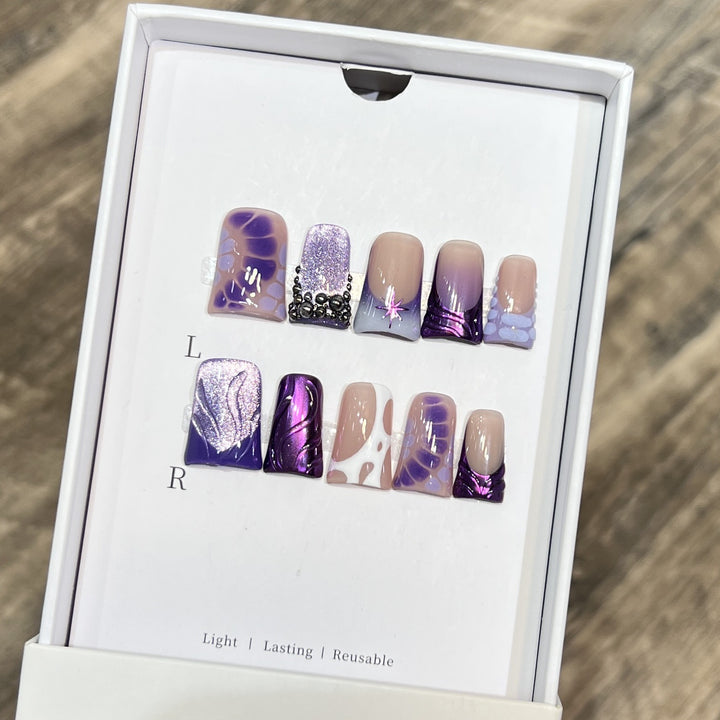 Dekorativer Floral Stiletto Press-On Nail Set Karnz