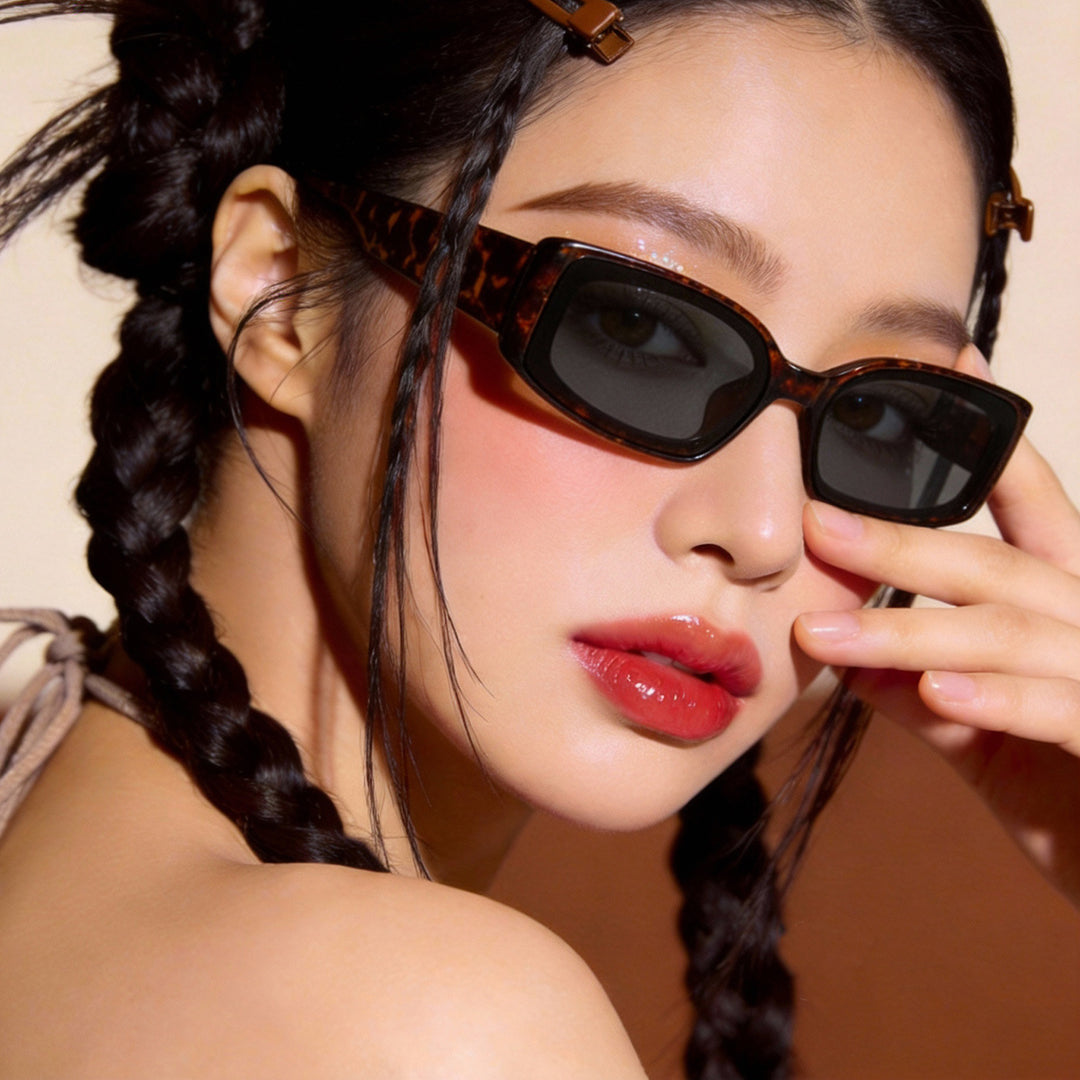 Damen funktionsoptimierte Sonnenbrille im modernen Design Karnz