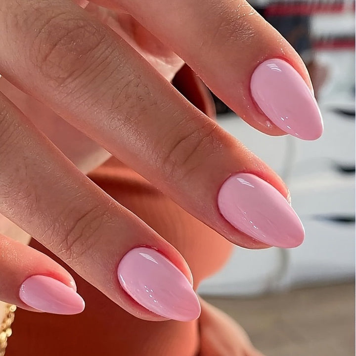 Elegante Kunstnagelspitzen mit Hochglanz-Finish Karnz