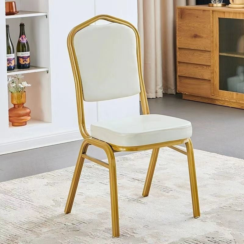 Eleganter gepolsterter Essstuhl mit goldenen Rahmen Karnz