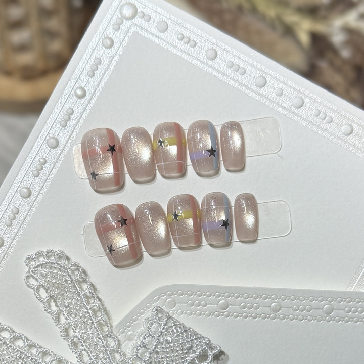 Dekorative Sternmuster Press-On Nails Karnz