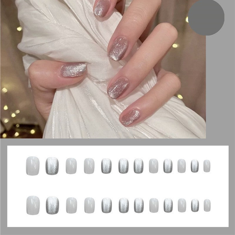 Glitzerndes Glam Press-On Nagelset Karnz