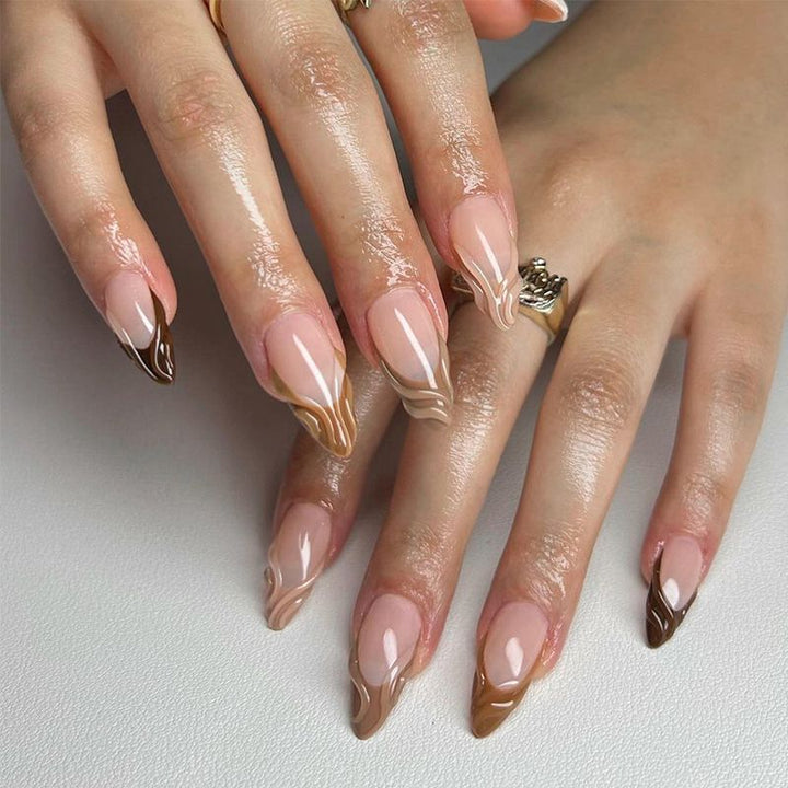 Kunstnagelset mit elegantem Marmormuster und Glanzfinish Karnz