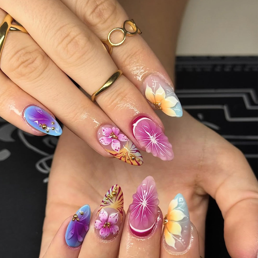 Florale Eleganz Nagelkunst Set Karnz