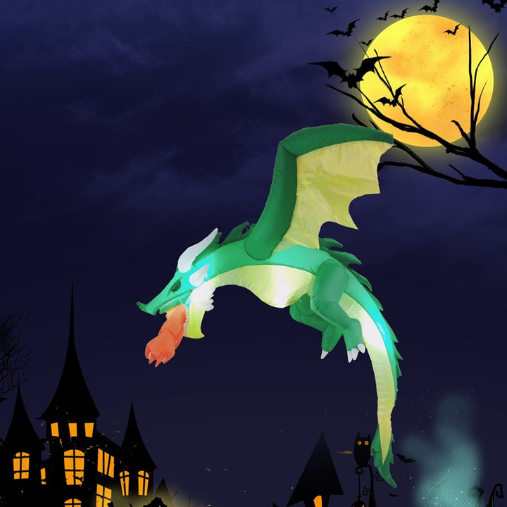 Aufblasbarer Drachen mit Licht und Feuerball