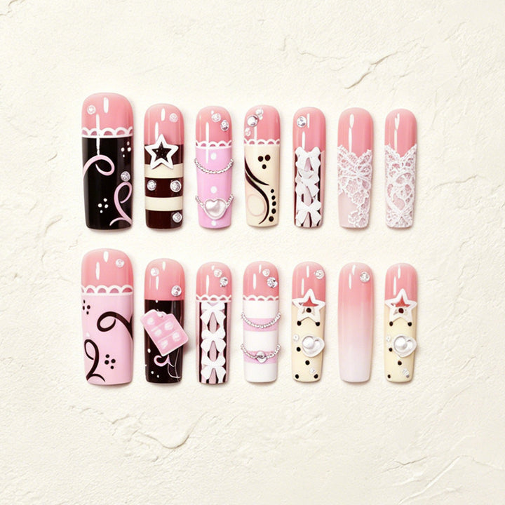 Elegante Künstlerische Nagelüberzüge Karnz