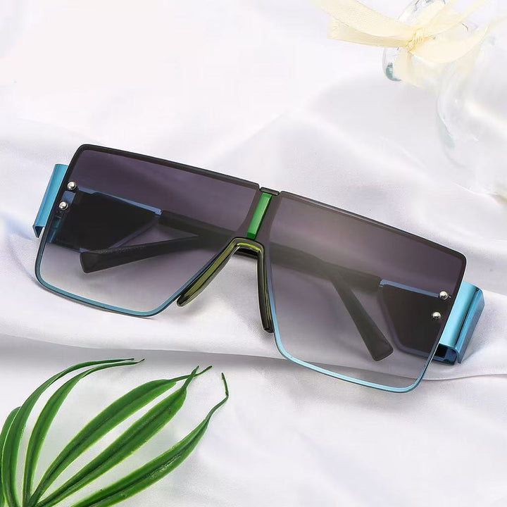 Damen trendige oversized Sonnenbrille mit futuristischem Design Karnz