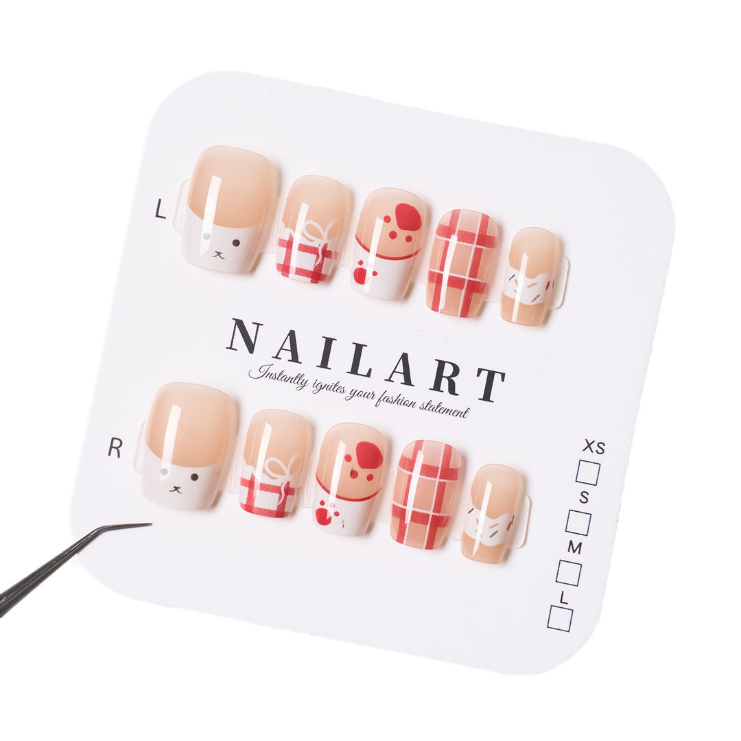 Künstlerisches Press-On-Nageldesign mit Edelsteinakzenten Karnz