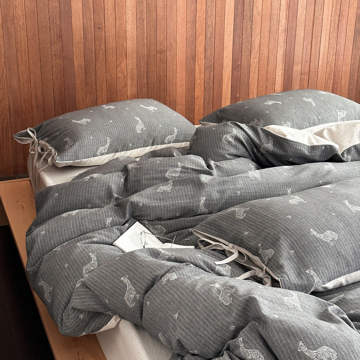 Bettbezug-Set aus leichtem Leinen-Baumwollmix mit zarter Katzenstickerei und Bindebändern