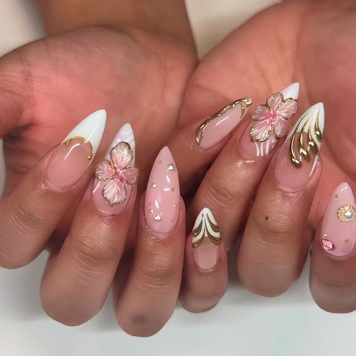 Elegante Gel-Nagelkunstverlängerungen Karnz