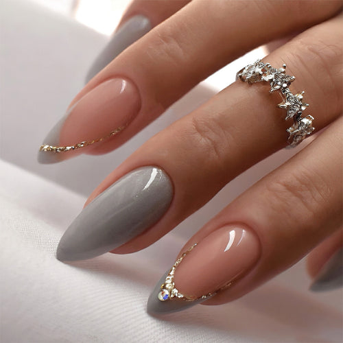 Premium Press-On Nail Art Set mit stilvollen Designs Karnz