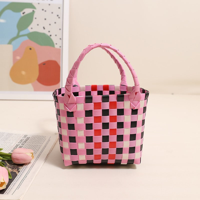 Damen Handtasche aus geflochtenem Kunststoff mit fröhlichem Muster Karnz