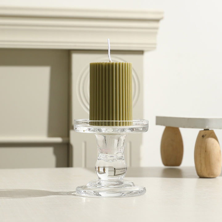Ribbed Säulenpfeilerkerze mit Glasständerhalter