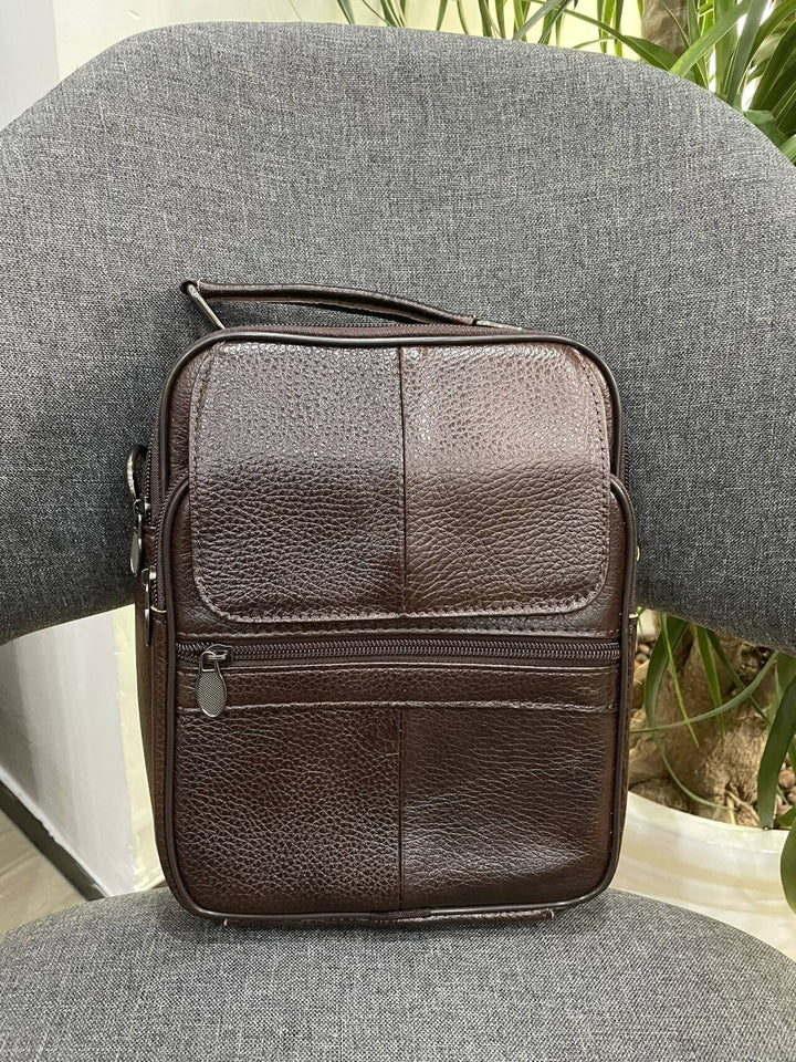 Texturierte Leder-Crossbody-Aktentasche