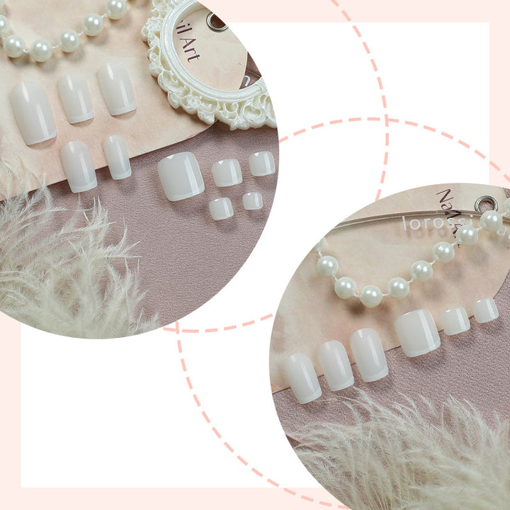 Premium Gel Press-On Nail Set mit elegantem French Tip Design Karnz