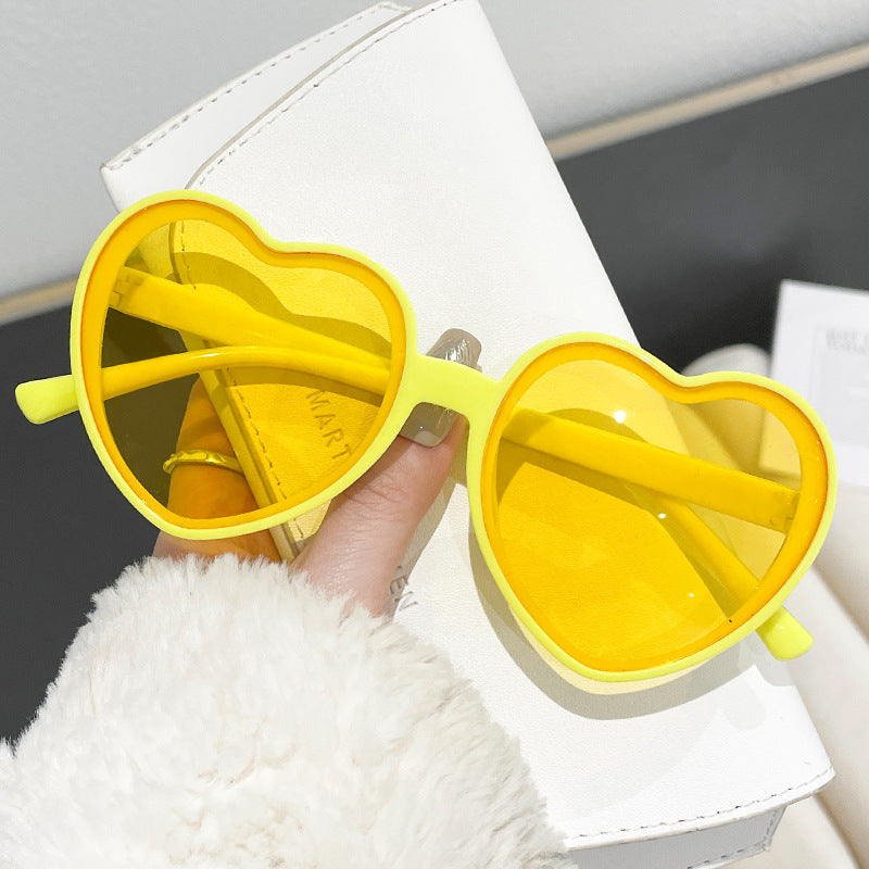 Damen verspielte Herzform Sonnenbrille Karnz