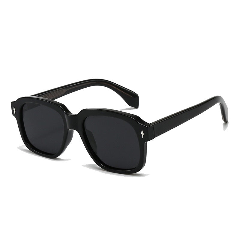 Damen Modische quadratische Sonnenbrille mit transparentem Rahmen und robusten Gläsern Karnz