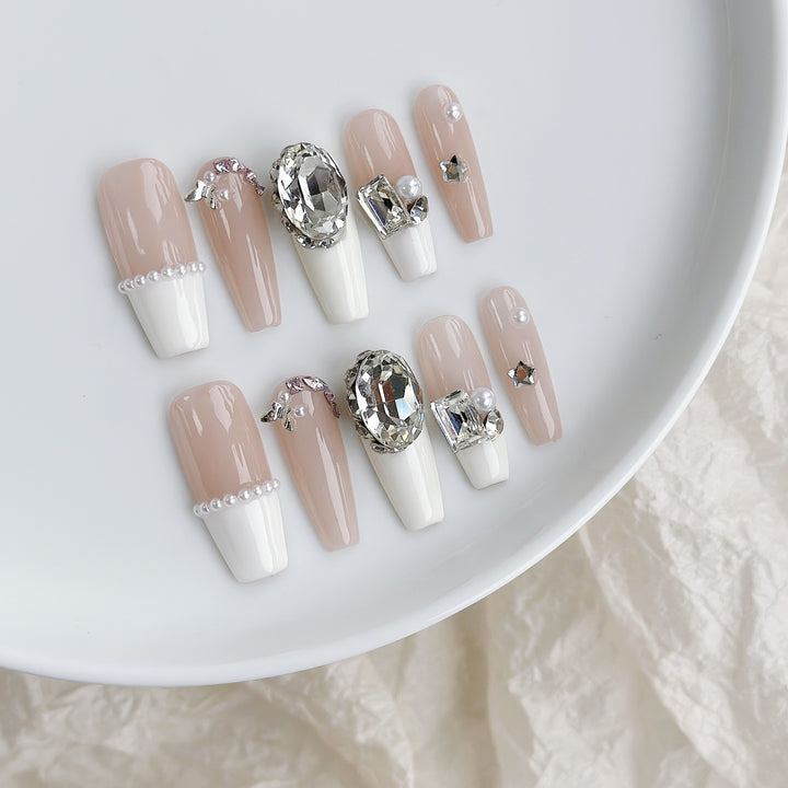 Schmetterlings-verzierte Press-On Nagelset