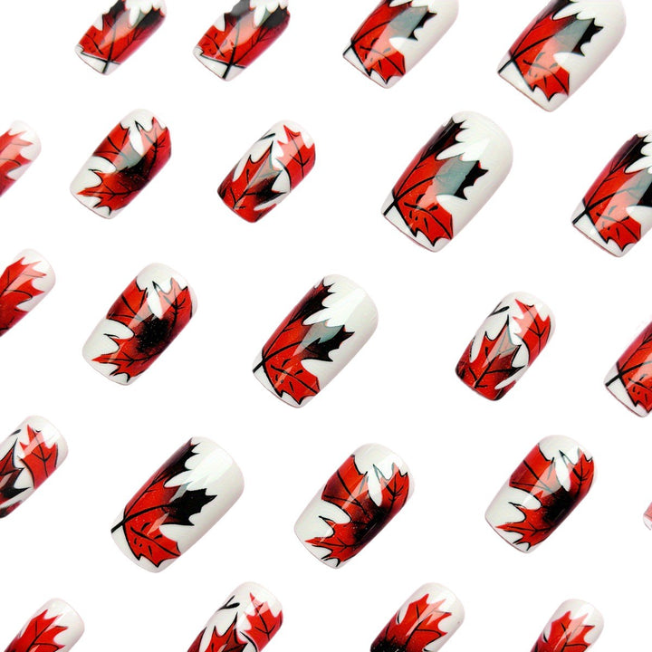 Kreatives Herbst Nageldesign Karnz