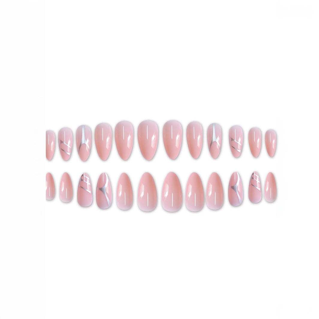 Eleganter Stiletto Press-On Nail Set mit künstlerischen Metallelementen Karnz
