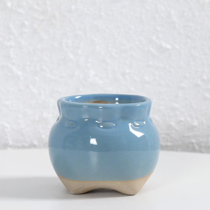 Zeitgenössische Kurvenkeramische Vase Karnz