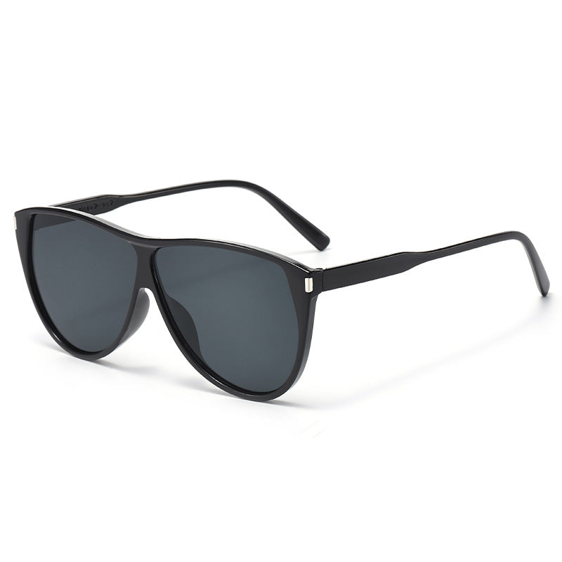 Damen moderne Cat-Eye Sonnenbrille mit schützendem UV-Filter und stilvollem Rahmen Karnz