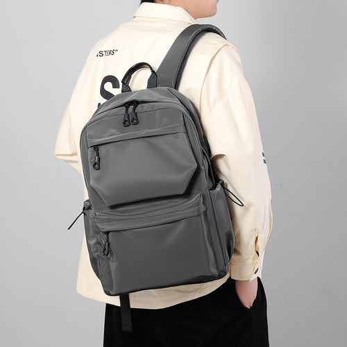 Vielseitiger Alltagsrucksack mit multifunktionalem Stauraum Karnz