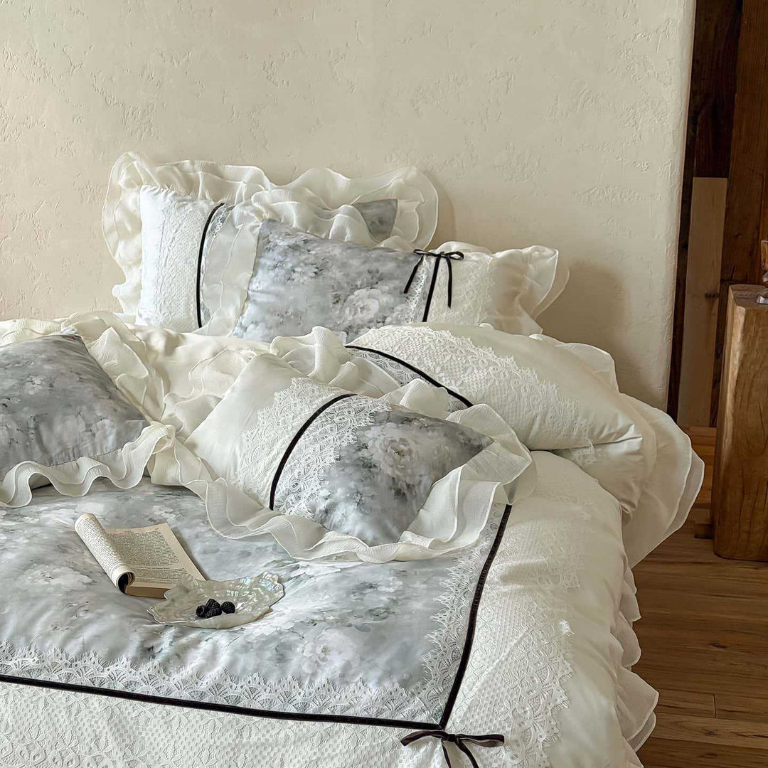 luxuriöses romantisches Bettwäsche-Set mit Spitzenbordüre und Volants