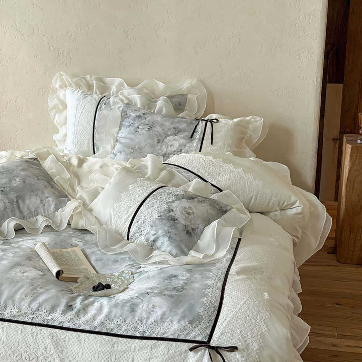 luxuriöses romantisches Bettwäsche-Set mit Spitzenbordüre und Volants