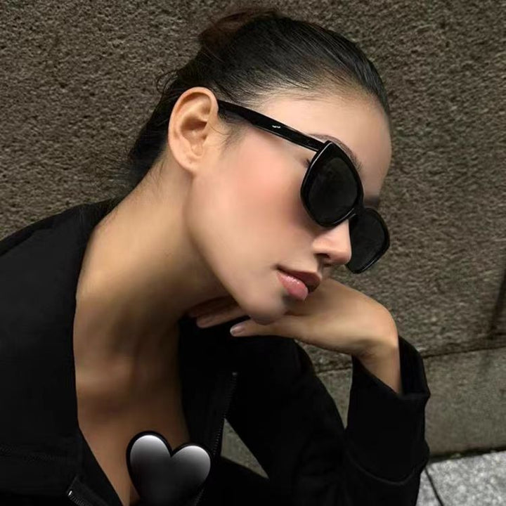 Damen Sonnenbrille im modernen, stilvollen Design Karnz