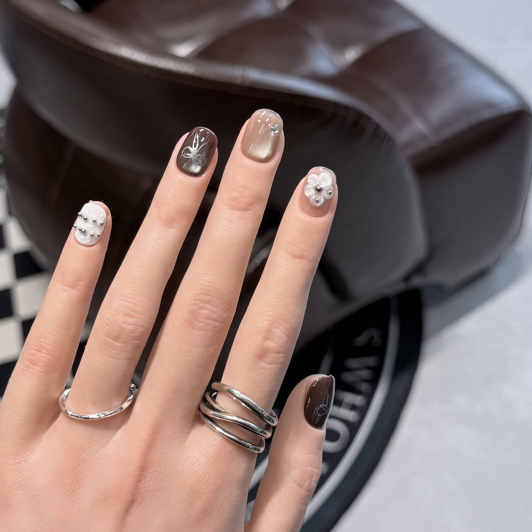 Dekorativer Nagelkunst Set Karnz