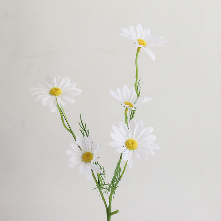 Dekorative Blumenarrangement für die Innenanzeige