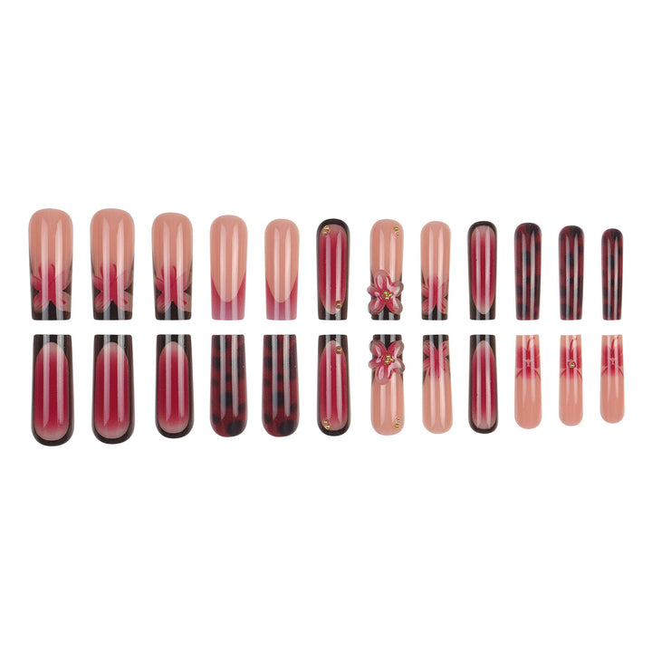 Blumeninspiriertes elegantes Press-On-Nagelset Karnz