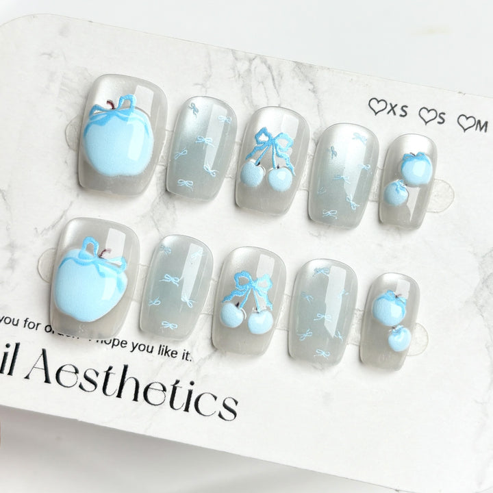 Künstlerisches saisonales Nagelkunst-Set zum Aufkleben